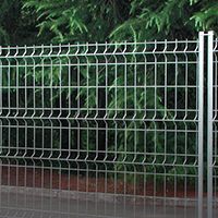 Plac budowy z ogrodzeniem panelowym