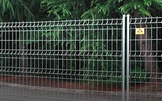 Plac budowy z ogrodzeniem panelowym